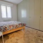 Casalecchio Privato شقة